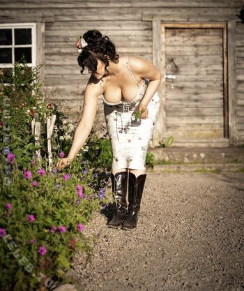 Full leaked Ronjakruus private onlyfans photo