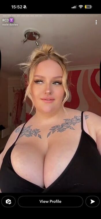 Full leaked Roossiiieeeeeee private onlyfans photo