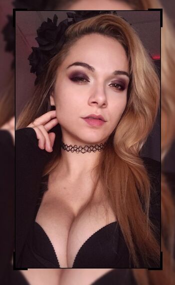 Full leaked Roseredgoddess private onlyfans photo