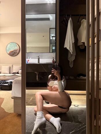 Full leaked Rosetea private onlyfans photo