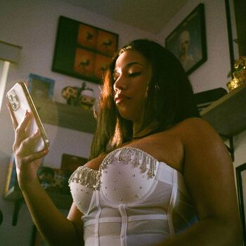 Full leaked Roxyrose private onlyfans photo