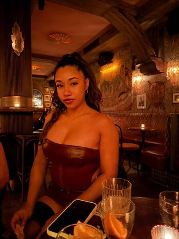 Full leaked Roxyrose private onlyfans photo