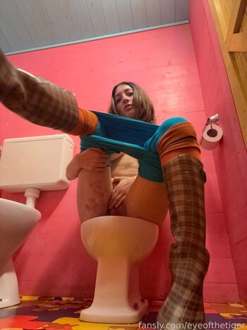 Full leaked Roxyrose private onlyfans photo