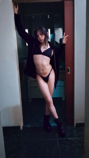 Full leaked Rozsier private onlyfans photo