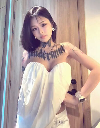 Full leaked Rungruedee thammakoon page private onlyfans photo