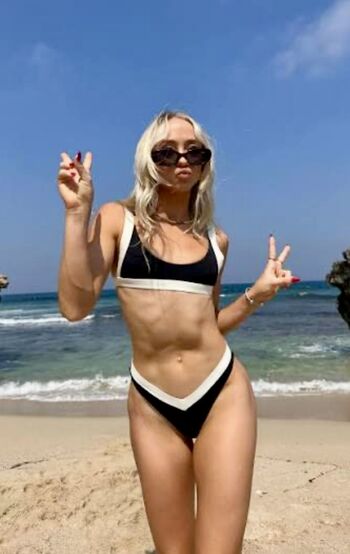 Full leaked Rybka twins private onlyfans photo