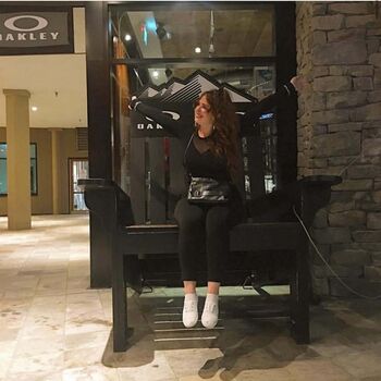 Full leaked Ryleigh hodgins private onlyfans photo