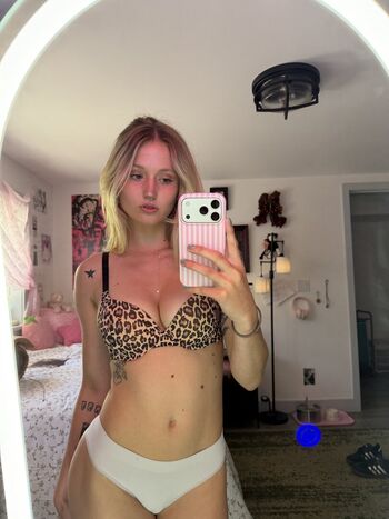 Full leaked Ryryanxo page private onlyfans photo