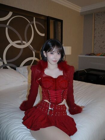 Sakura Miyawaki 宮脇 咲良