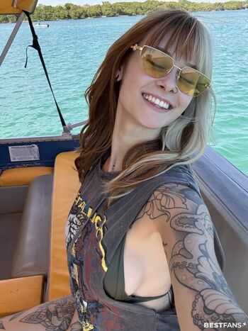 Full leaked Sallydinosaur private onlyfans photo