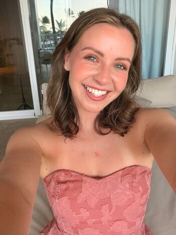 Full leaked Sarah senecal private onlyfans photo