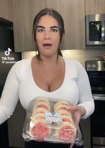 Full leaked Sarahklait private onlyfans photo