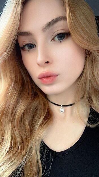 Full leaked Sassynessa private onlyfans photo