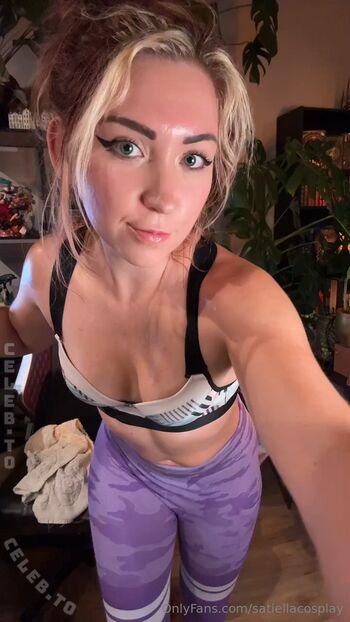 Full leaked Satiellacosplay private onlyfans photo