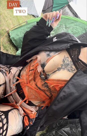 Full leaked Schweinenuttenfotzenscheisse private onlyfans photo
