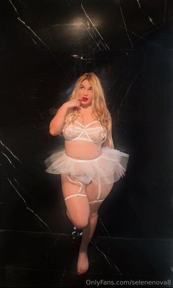 Full leaked Selenenova private onlyfans photo