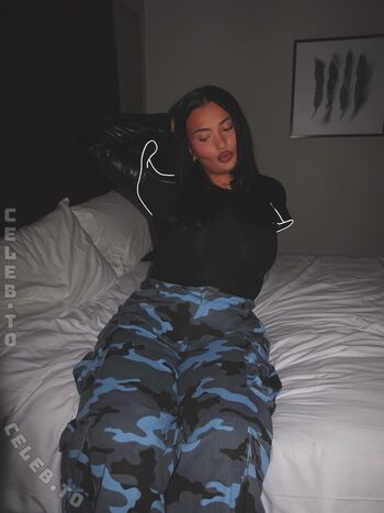 Full leaked Seymosuum private onlyfans photo