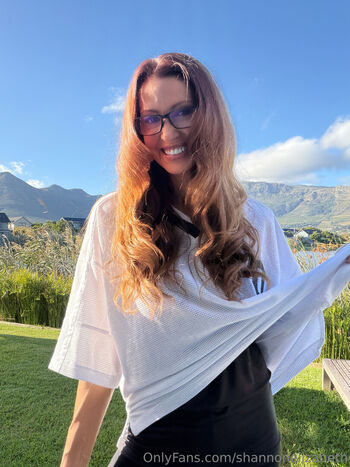 Full leaked Shannon elizabeth page private onlyfans photo