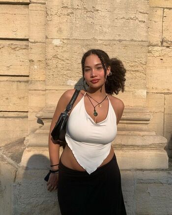 Full leaked Shelikesmyts private onlyfans photo