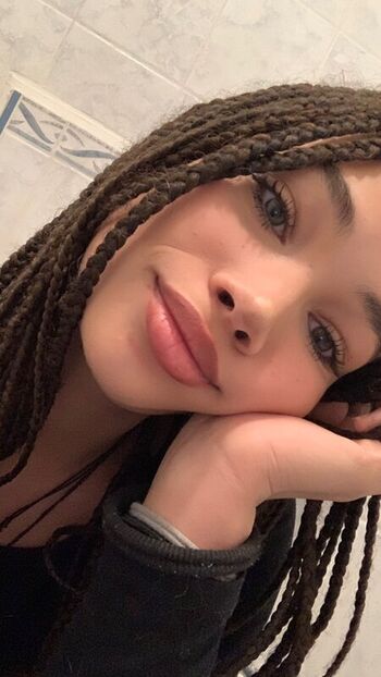 Full leaked Shelikesmyts private onlyfans photo