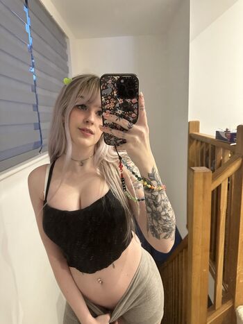 Shyphoebe