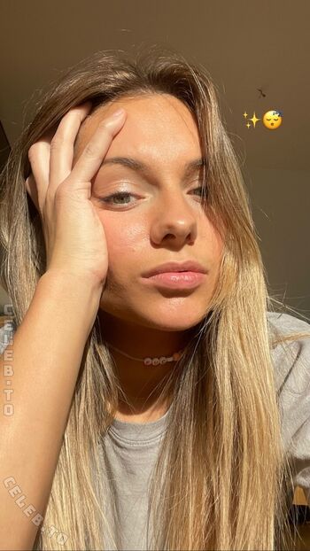 Full leaked Sinaue private onlyfans photo