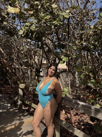 Full leaked Sipsofmilk private onlyfans photo