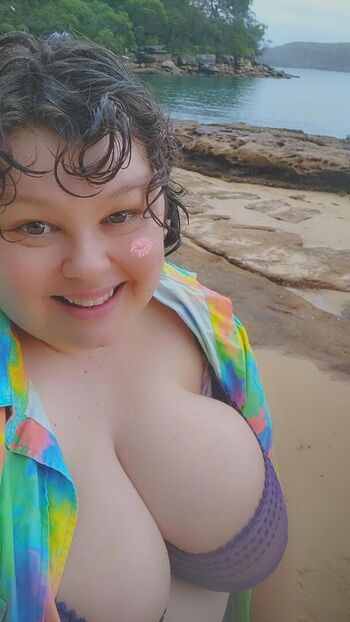 Full leaked Snaphappyadventurer private onlyfans photo