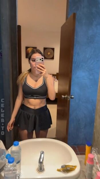 Full leaked Snipsska private onlyfans photo