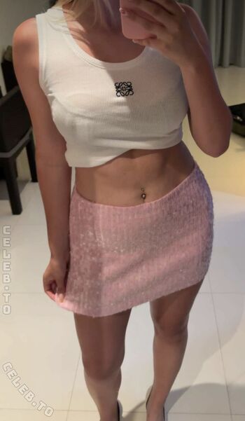 Full leaked Snipsska private onlyfans photo