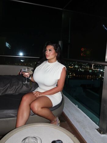 Full leaked Sofia deroian page private onlyfans photo