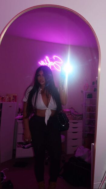 Full leaked Sofia deroian page private onlyfans photo