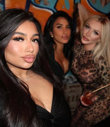 Full leaked Sofia deroian page private onlyfans photo