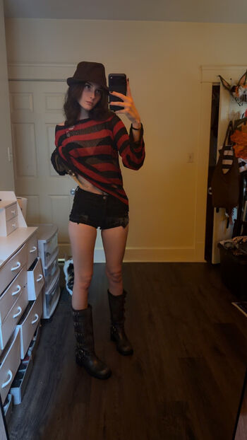 Full leaked Soggyalien private onlyfans photo