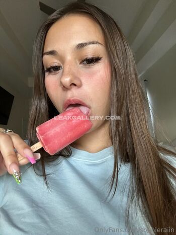 Full leaked Sophie rain private onlyfans photo