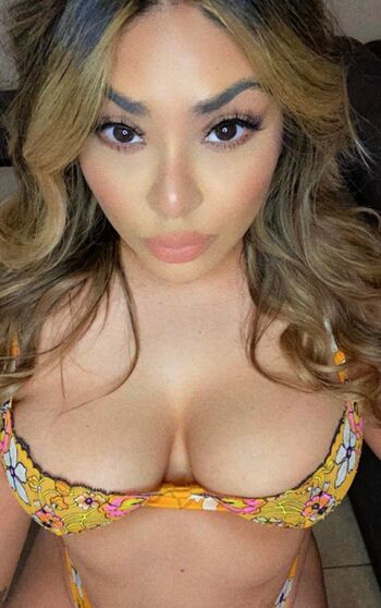 Full leaked Spicymami private onlyfans photo