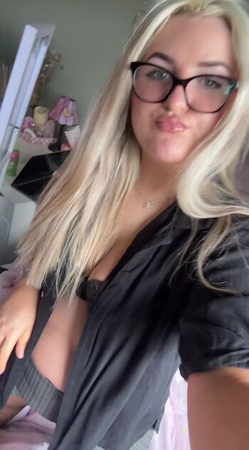Full leaked Spoilhan private onlyfans photo