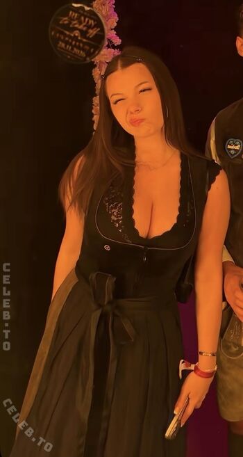 Full leaked Stellaflazy private onlyfans photo