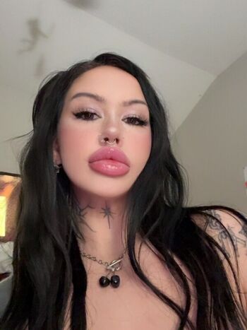 Full leaked Sum r private onlyfans photo