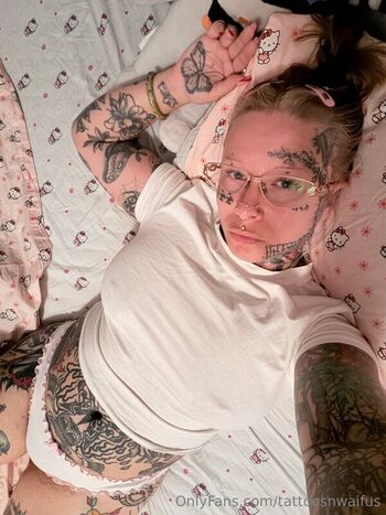 Full leaked Tattoosnwaifus private onlyfans photo