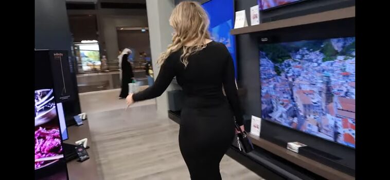 Full leaked Toomuchlucile page private onlyfans photo