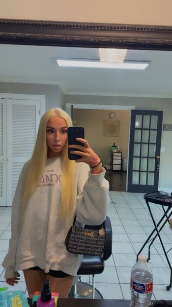 Full leaked Toridivine private onlyfans photo