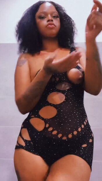 Full leaked Treasurebby private onlyfans photo