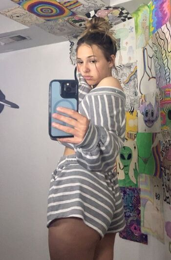 Full leaked Trixicooper private onlyfans photo