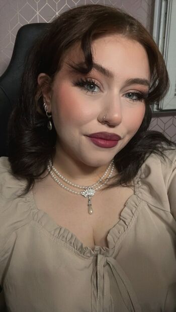 Full leaked Trixy private onlyfans photo