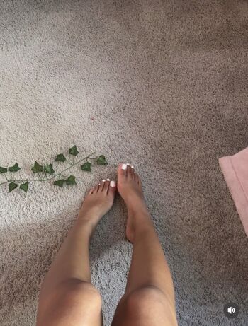 Full leaked Ttahlula private onlyfans photo