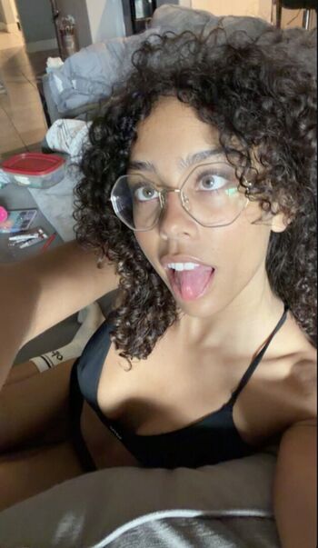 Full leaked Ttahlula private onlyfans photo