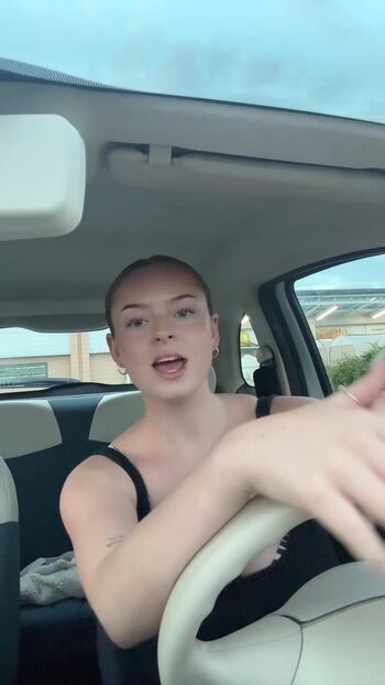 Ttayallyles [Nudes]