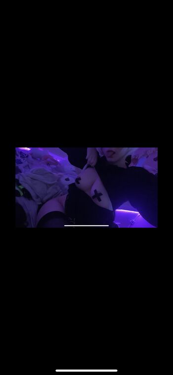 Full leaked Uzileks private onlyfans photo