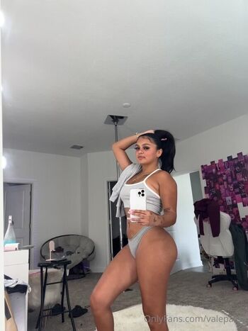 Full leaked Valentina paola private onlyfans photo